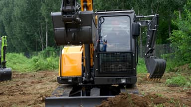 Hundal SkidLoader thumbnail