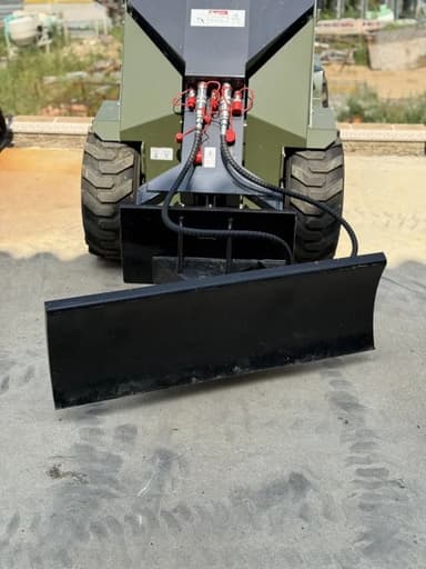 Hundal SkidLoader thumbnail