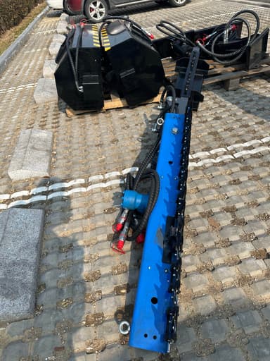 Hundal SkidLoader thumbnail